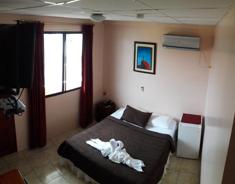 Hostal La Posada De Jose Carlos Puerto Baquerizo Moreno Exterior foto