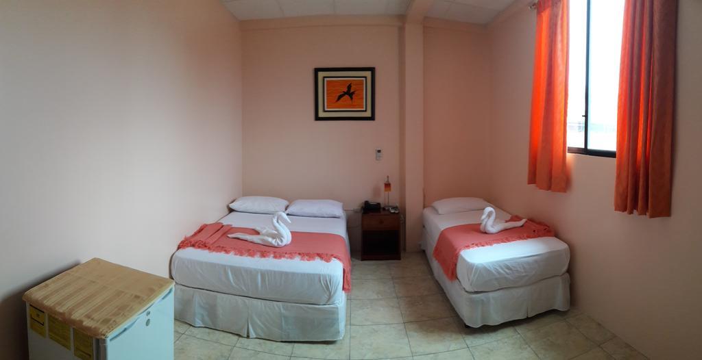 Hostal La Posada De Jose Carlos Puerto Baquerizo Moreno Exterior foto